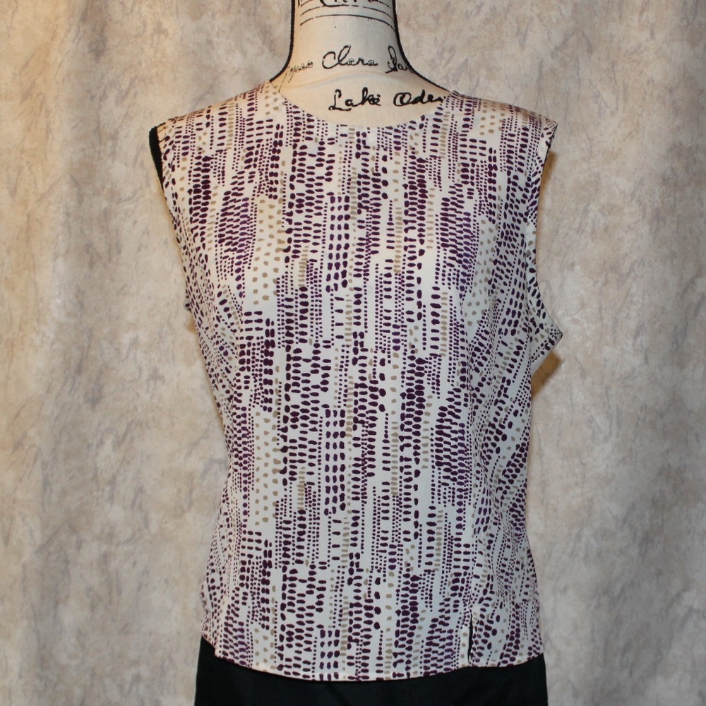 Karen Scott, Sleeveless Top. Large